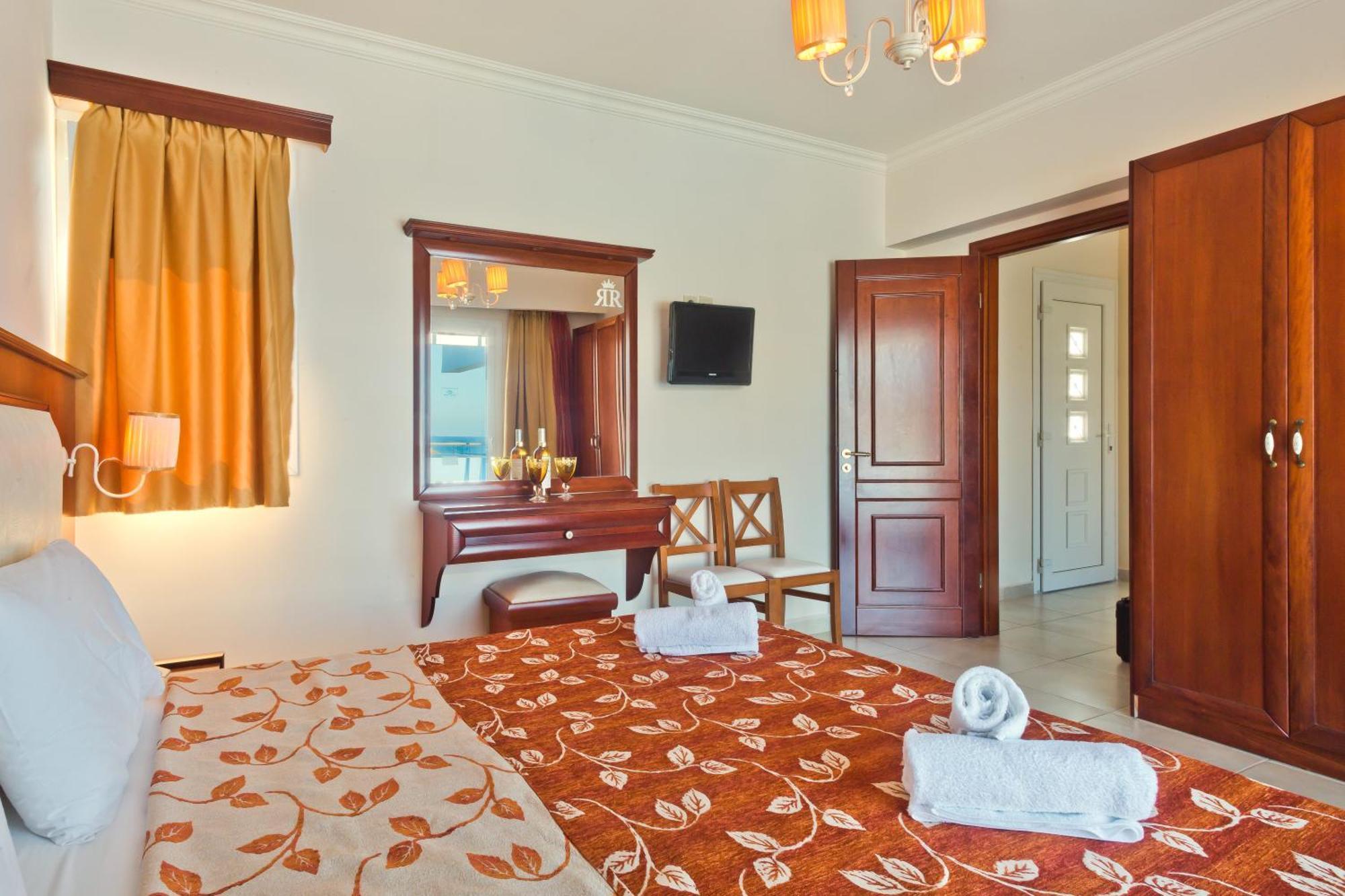 Royal Beach Hotel Аркаса Экстерьер фото